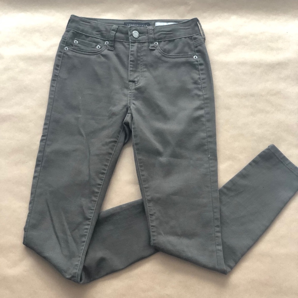 Women’s green pants